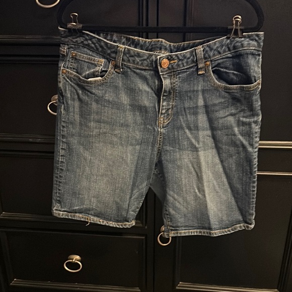 GAP Pants - GAP Blue Jean Shorts Relaxed Fit Casual Wear